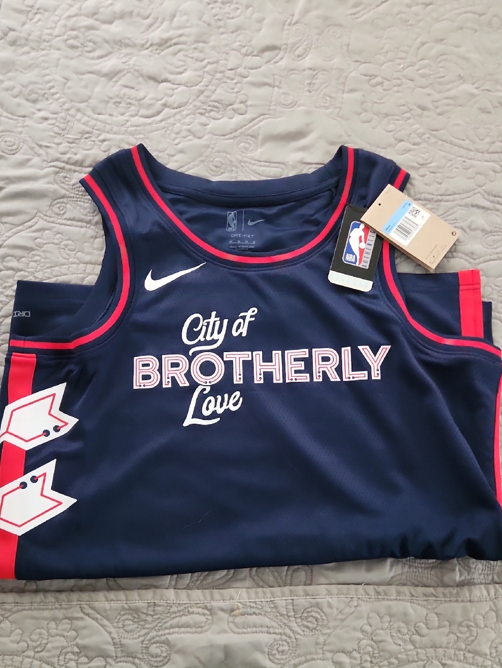 NWT NIKE NBA Philadelphia 76ers Jersey